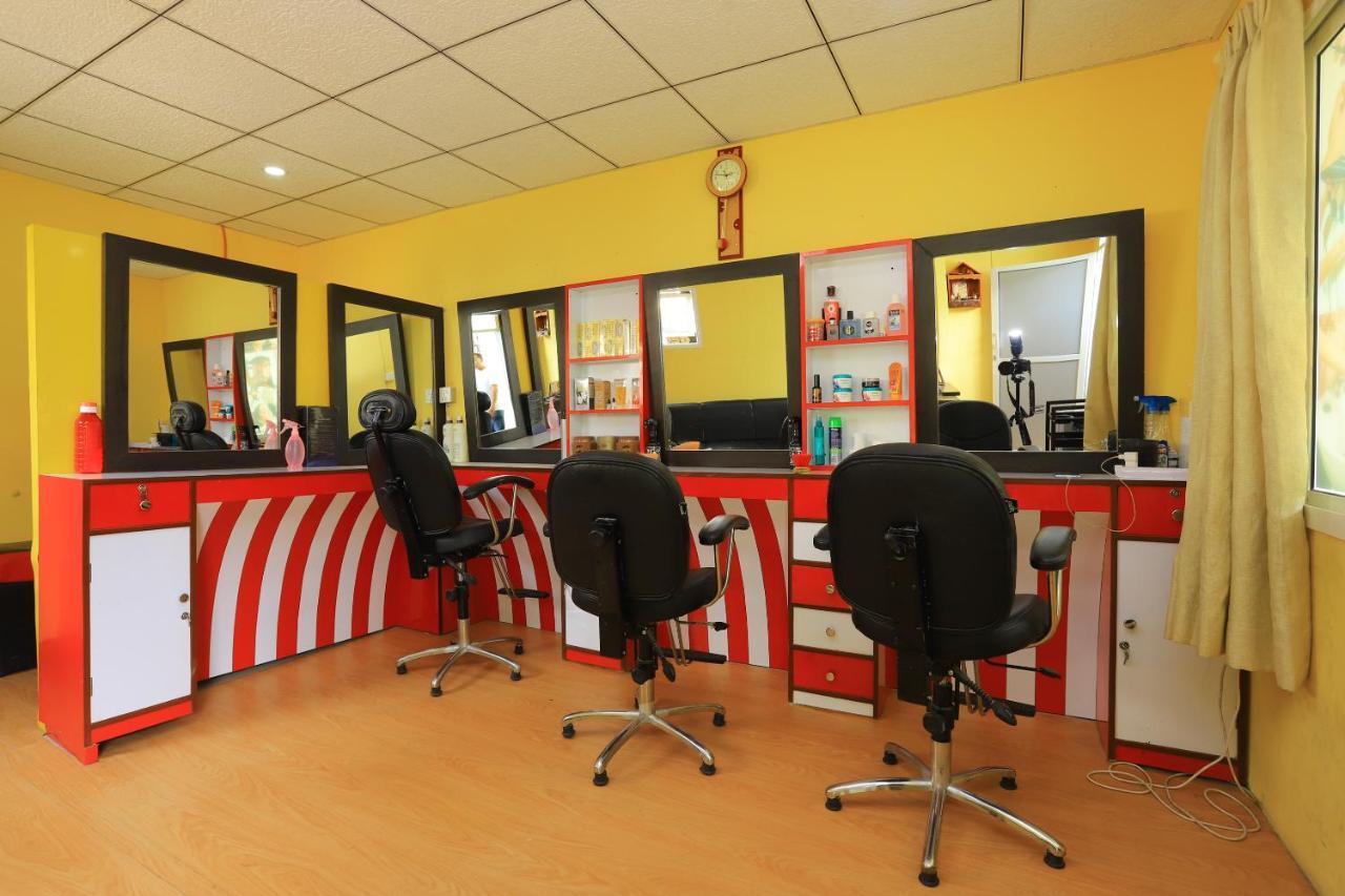 Oyo 591 Hotel Blue Moon Dharampur 외부 사진