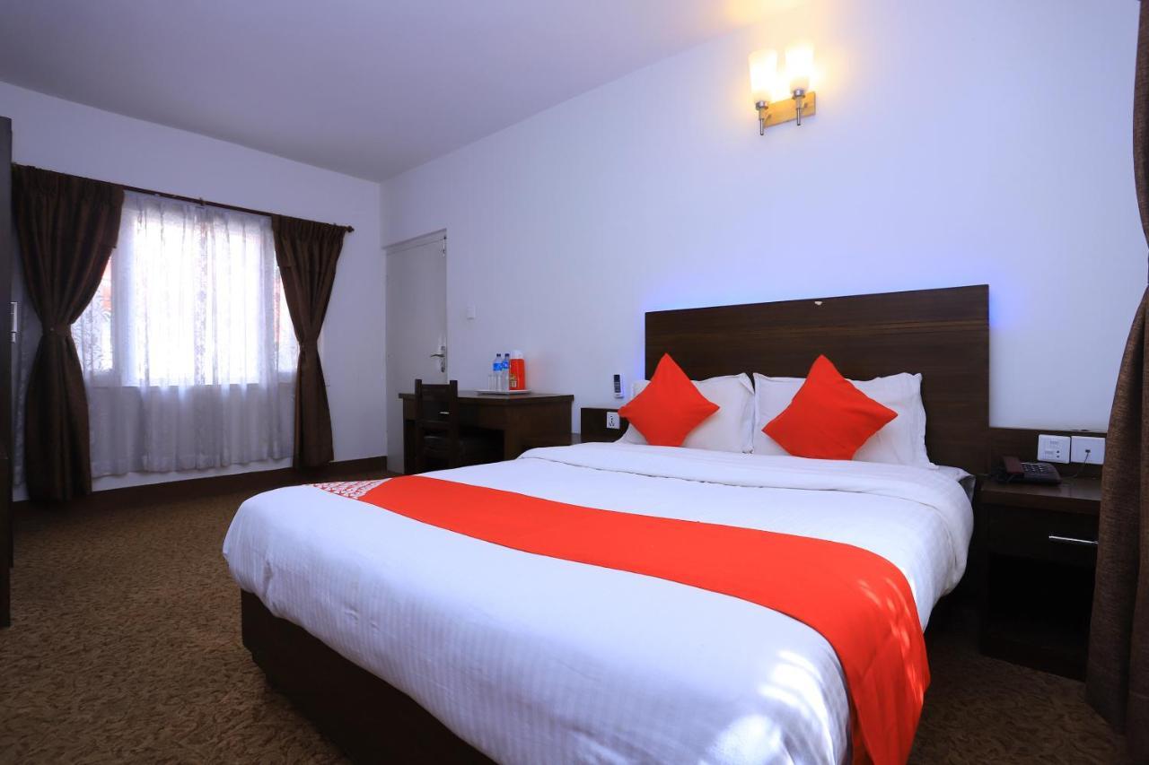 Oyo 591 Hotel Blue Moon Dharampur 외부 사진