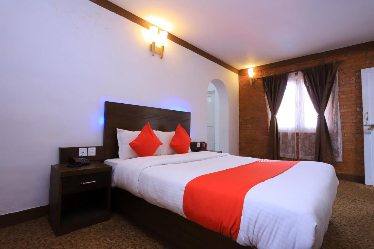 Oyo 591 Hotel Blue Moon Dharampur 외부 사진