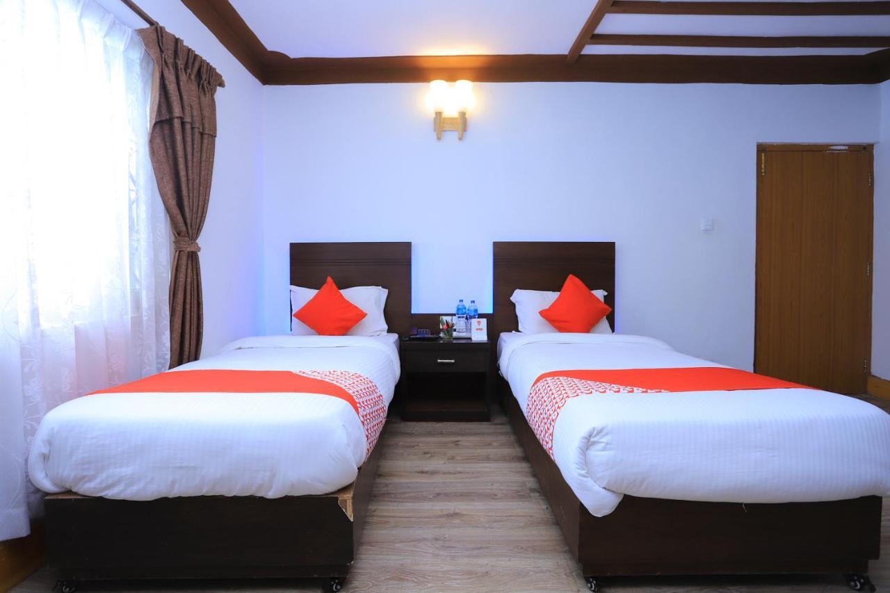 Oyo 591 Hotel Blue Moon Dharampur 외부 사진