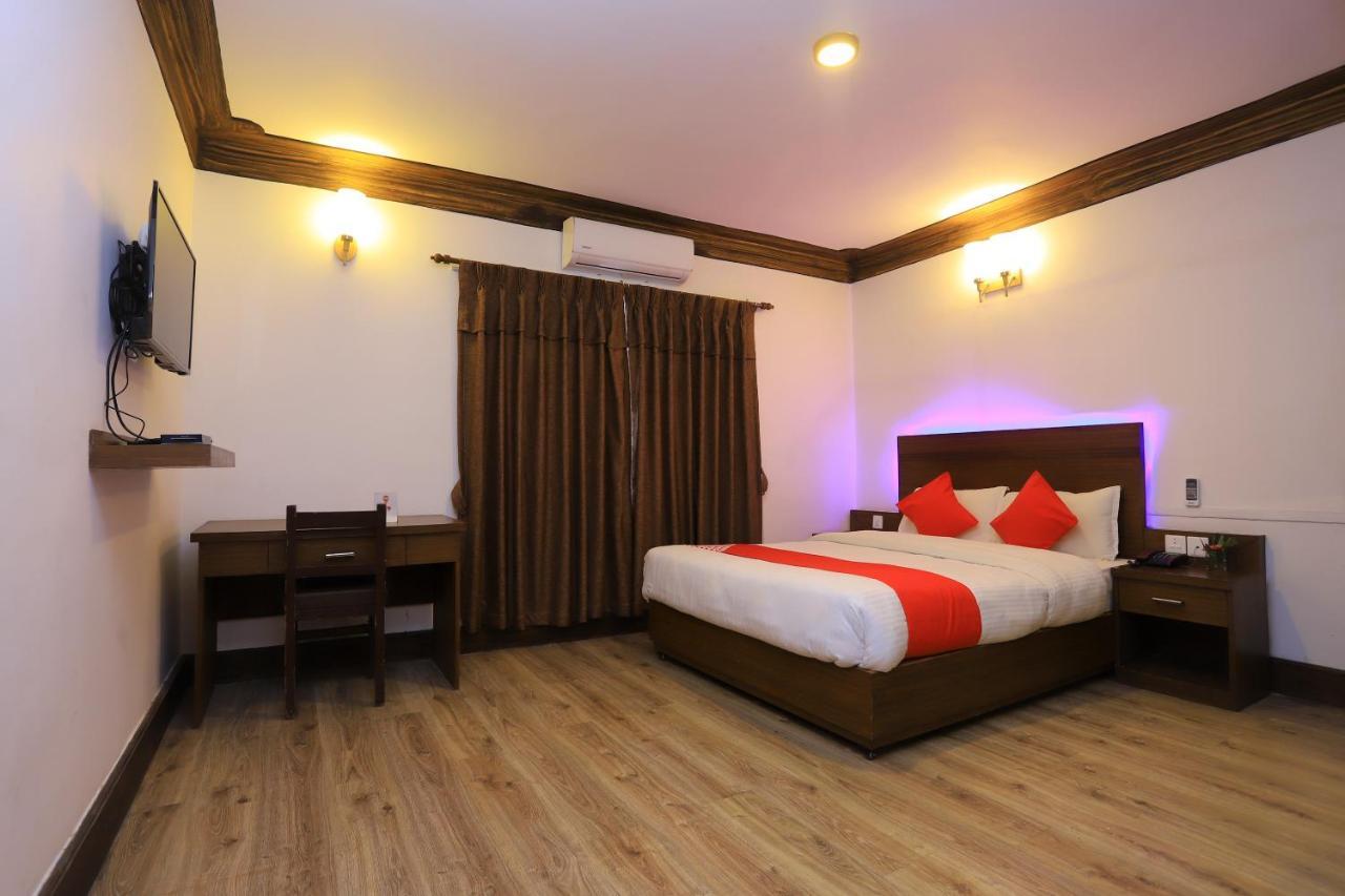 Oyo 591 Hotel Blue Moon Dharampur 외부 사진