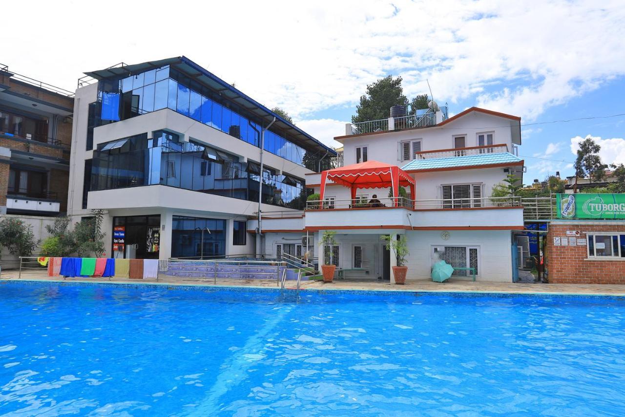 Oyo 591 Hotel Blue Moon Dharampur 외부 사진