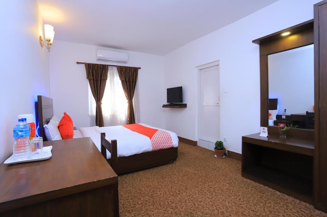 Oyo 591 Hotel Blue Moon Dharampur 외부 사진