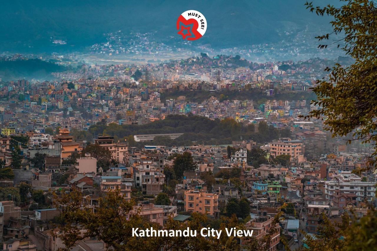 Oyo 591 Hotel Blue Moon Dharampur 외부 사진
